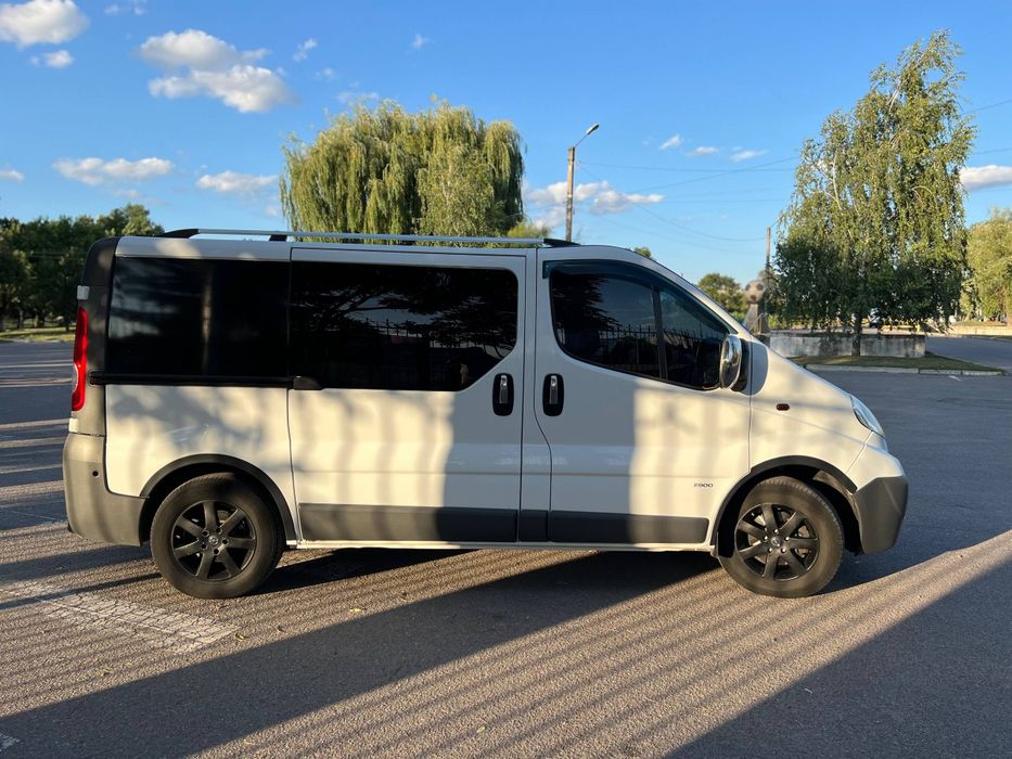 Продам OPEL Vivaro