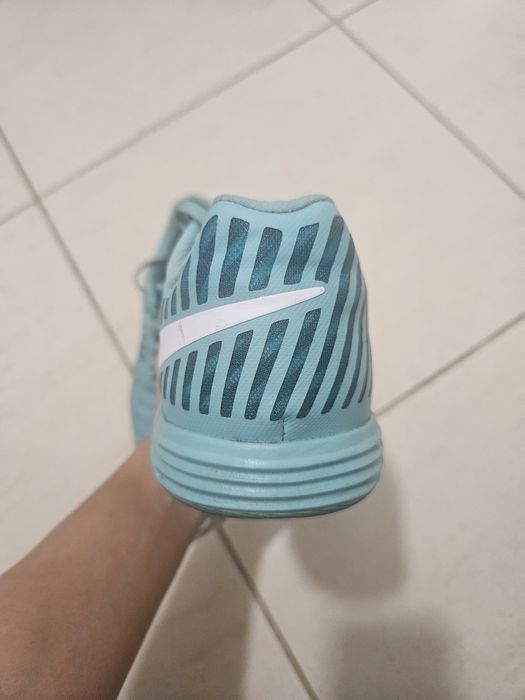 Tenis futsal  nike lunargato