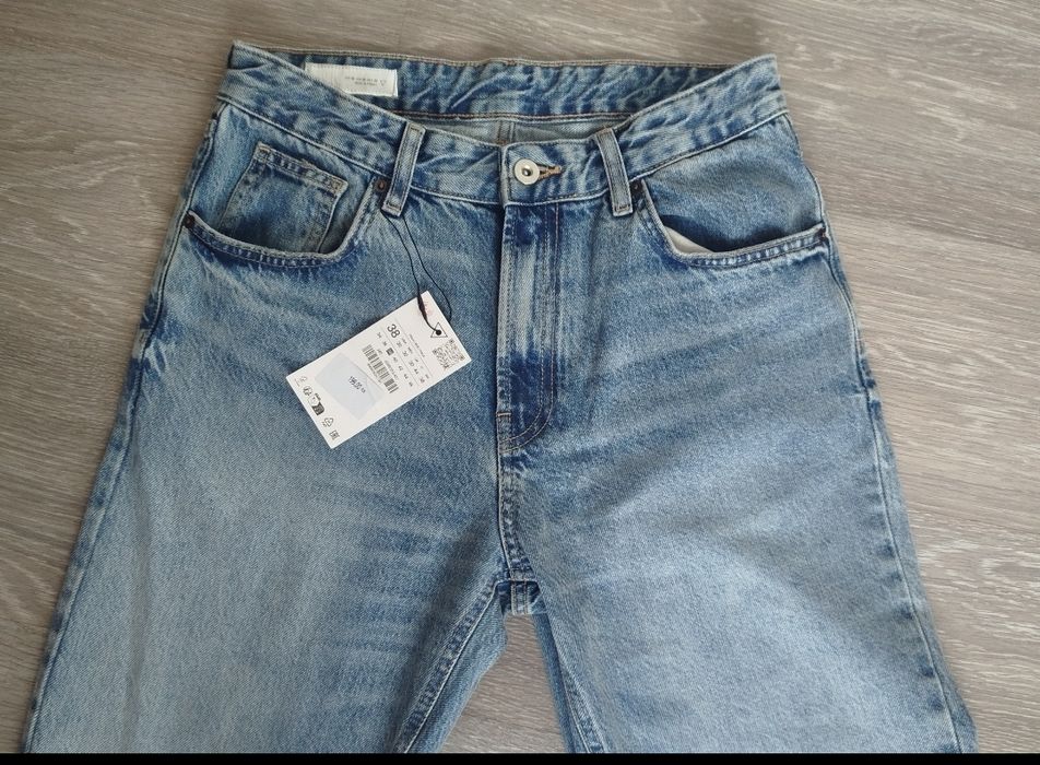 Нові jeans ZARA Flared