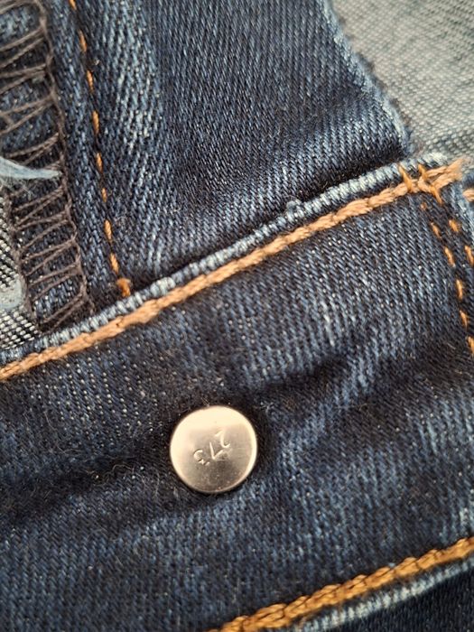 Levis 711 Skinny zankomite damskie spodnie r 32/34