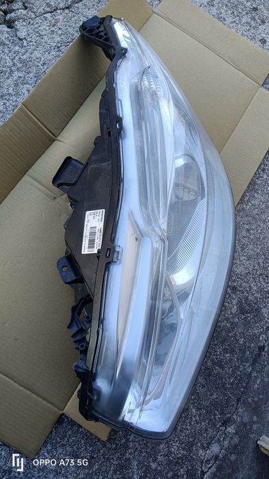 Farol Peugeot 208 ótica 2017 óptica original