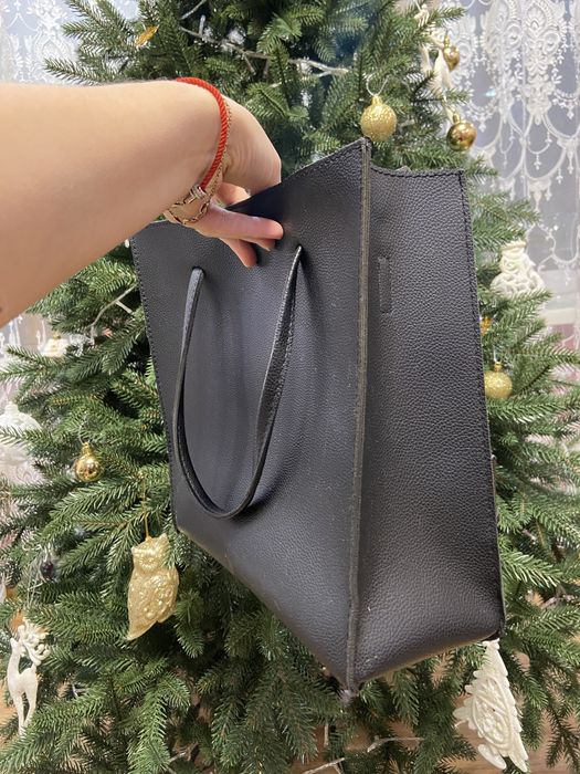 Жіноча чорна сумка