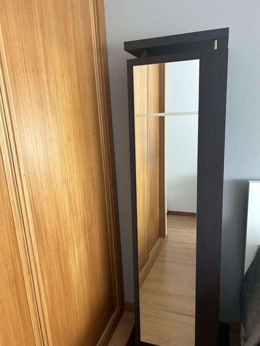 Espelho com bengaleiro