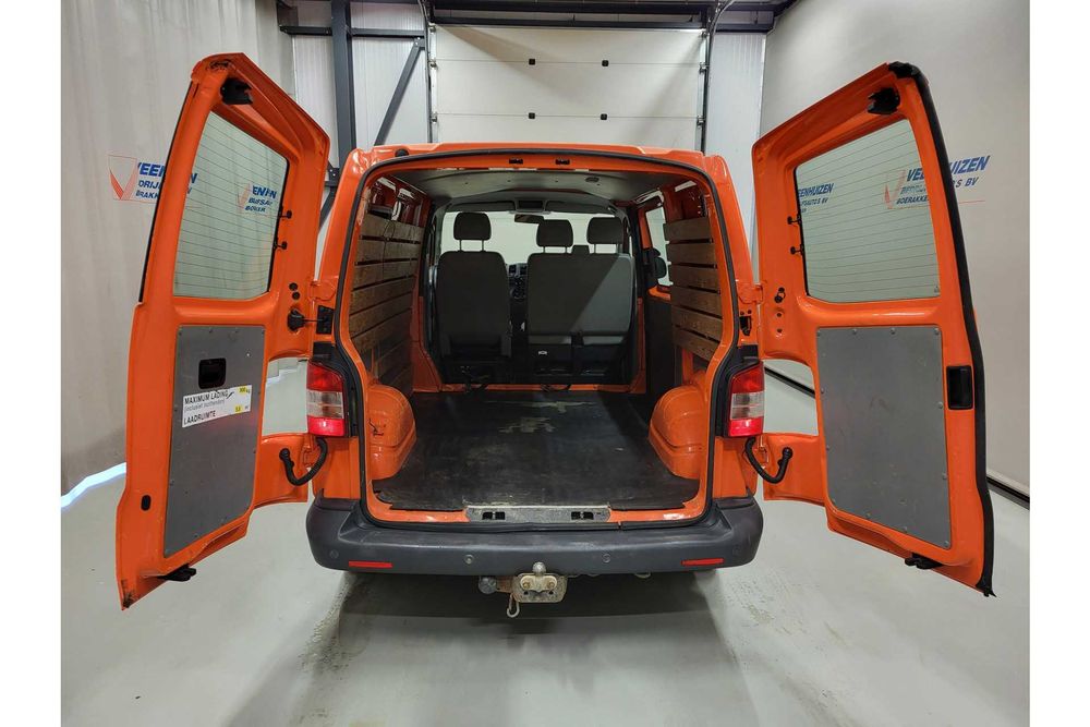 Volkswagen Transporter T5  2.0 TDI