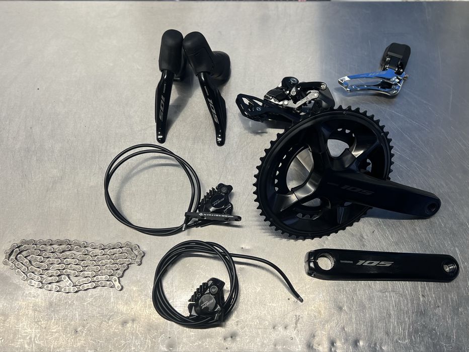 Grupa Shimano 105 Di2 2x12 R7100 z demontażu