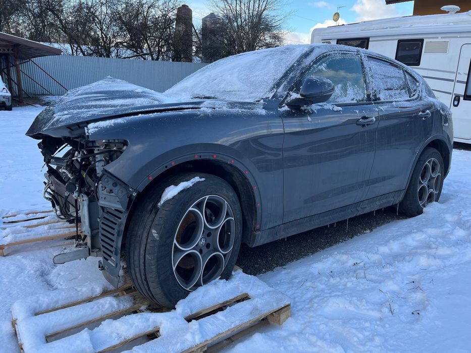 Alfa Romeo Stelvio Alfa Stelvio Q4 2.0 Benzyna 2022 r. KPL. CZĘŚCI ORG.