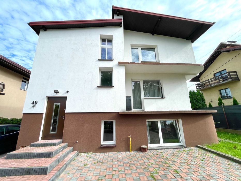 Dom 3 Kondygnacyjny + Budynek Gospodarczy 120 m