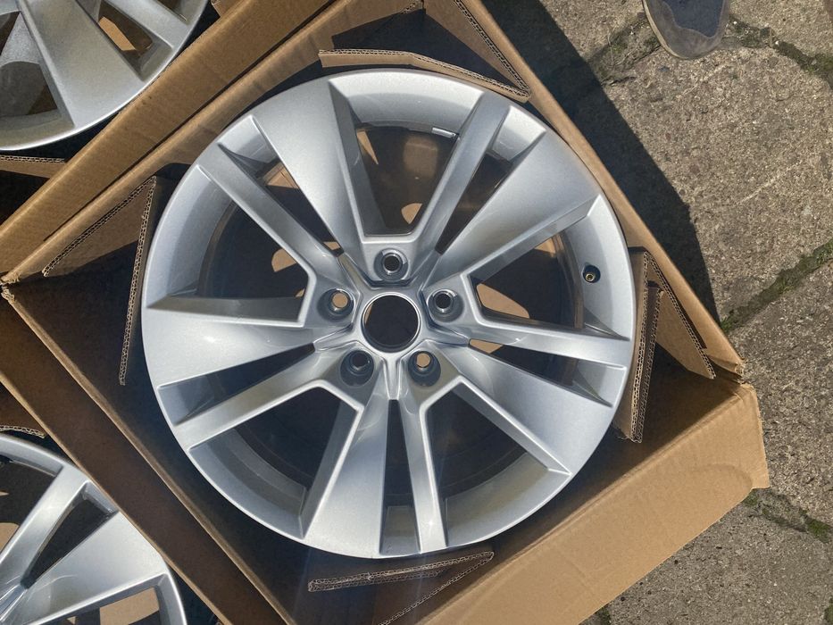 Felgi 17 cali SKODA Karoq Kodiaq Octavia oryginał