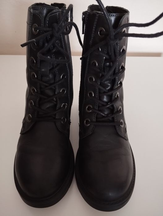 Zimowe Trzewiki Lasocki Young dla dziewczynki rozmiar 34,. kolor czarn