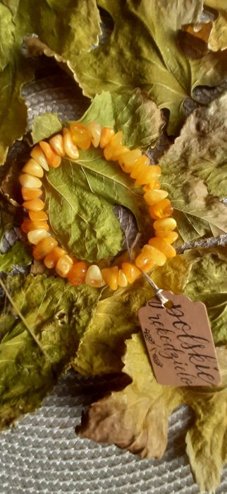 Brazoleta z bursztynu