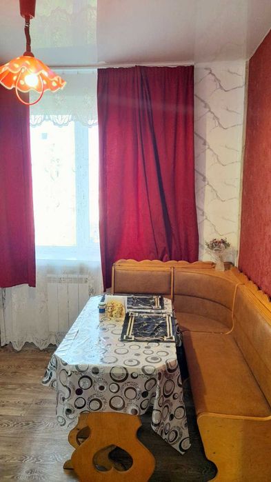 Подобово 2-х кімнатна квартира в центрі Ізюма