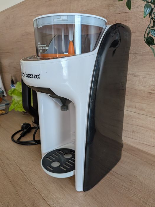 Ekspres do mleka modyfikowanego Baby brezza formuła advance pro