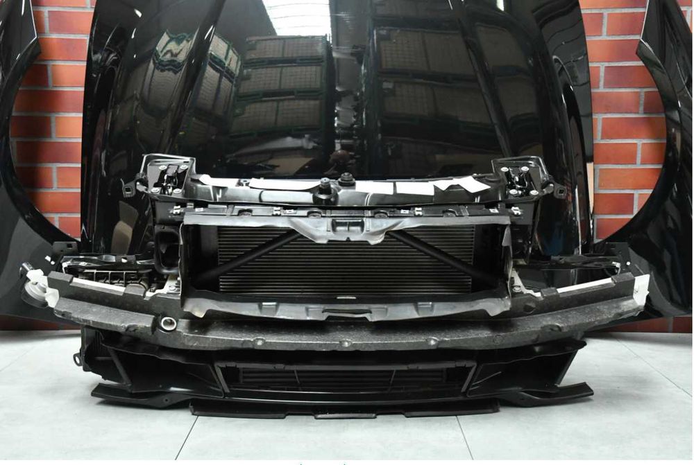 BMW 3 F30 F31 LCI — передня частина в зборі (475 Black Sapphire)