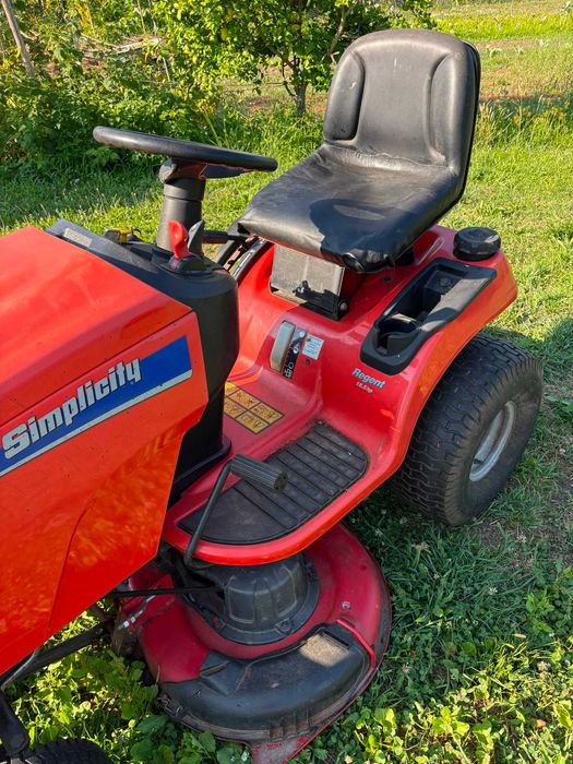 Trator corta relva Simplicity Regent 18,5