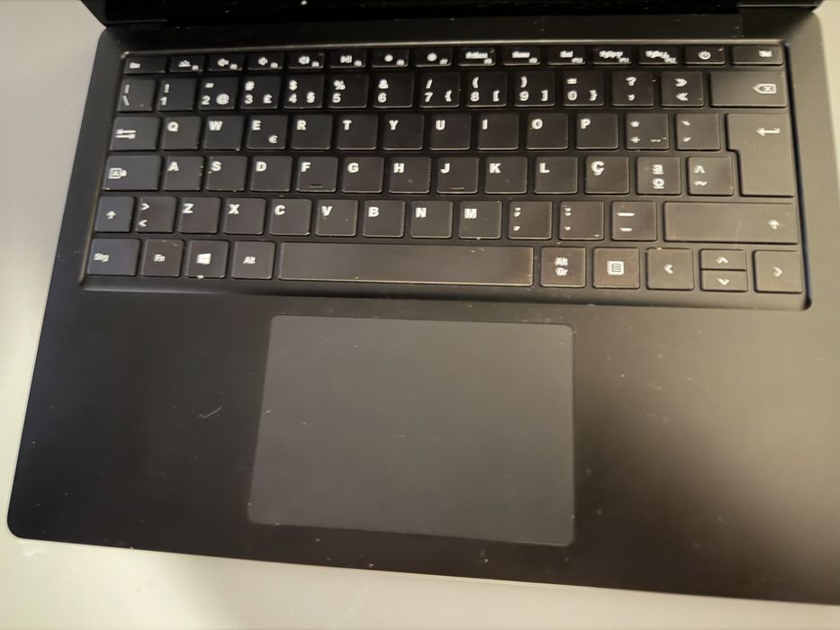 Microsoft Laptop 4- Amd Ryzen 16 gb  512 nvme