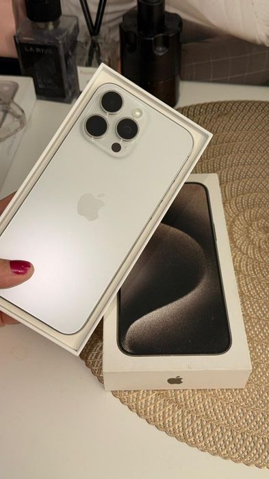 Iphone 15 Pro Max 256 gb Biały