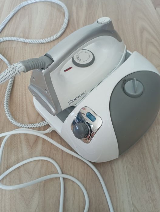 Парова система праска утюг відпарювач Clatronik