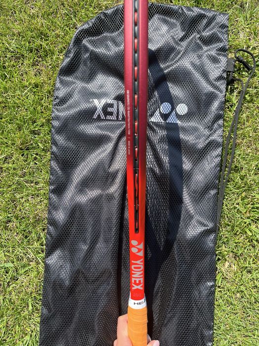 Rakieta Yonex VCORE tango red