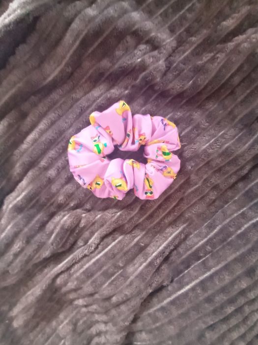 Scrunchie kaczuszkowa Julia Żugaj