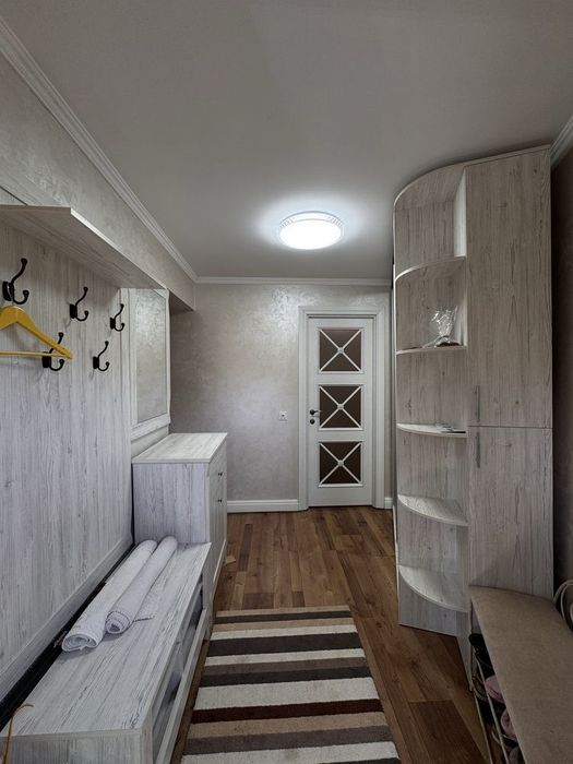 Власний будинок з басейном