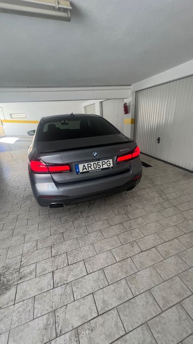 BMW 520e Pack M Híbrido Plug-in 84.000 km Fibra Carbono +Indução
