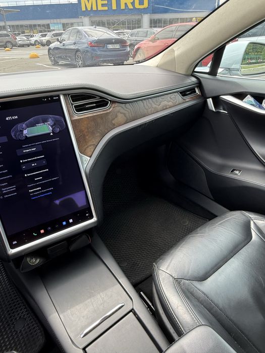Tesla Model S 75 kwt 2013 г