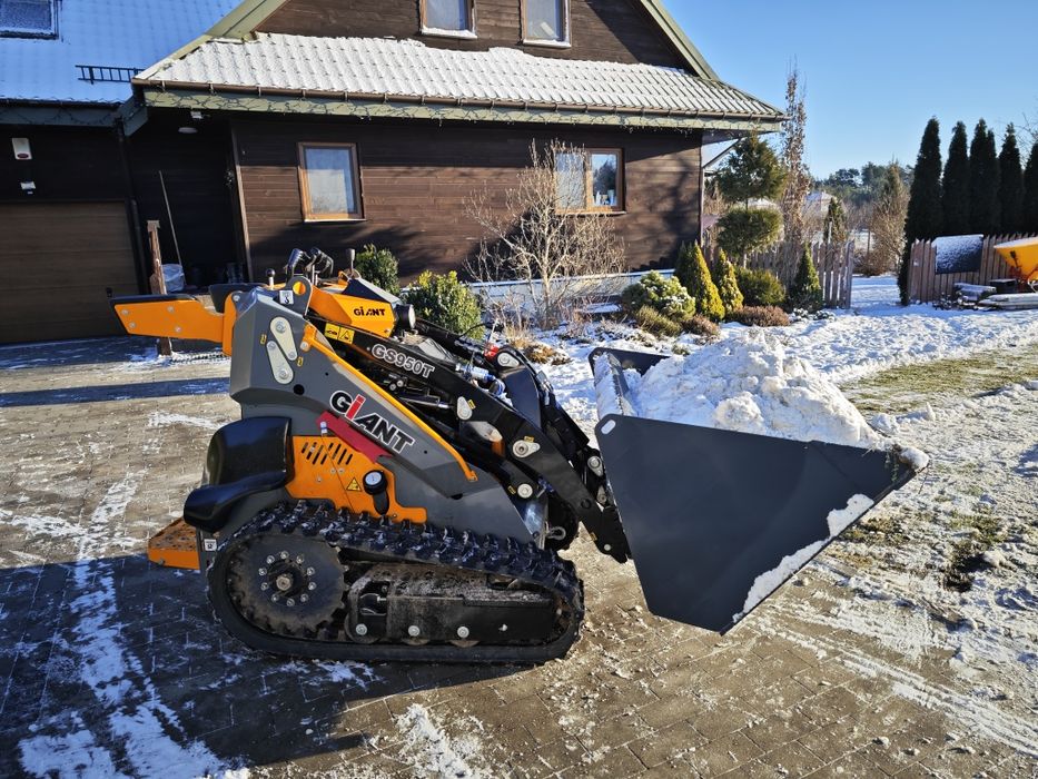 Mini ładowarka - usługi, prace ziemne, trudny teren to nie problem