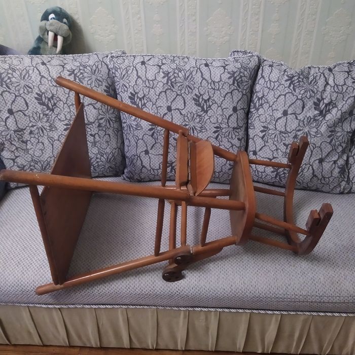 Столик для кормления