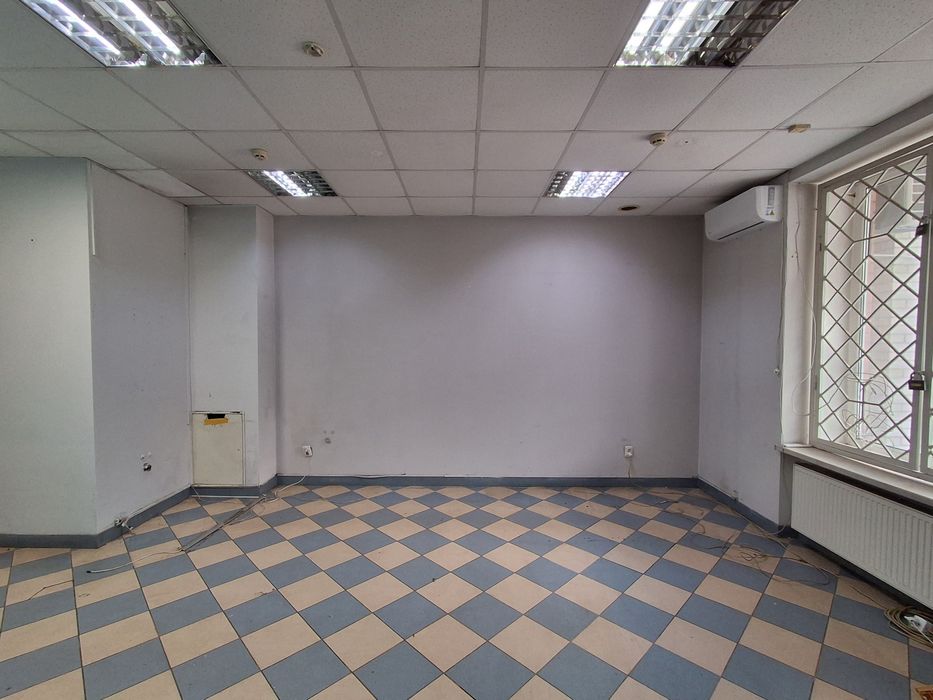 Продаж приміщення  вул Тарнавського