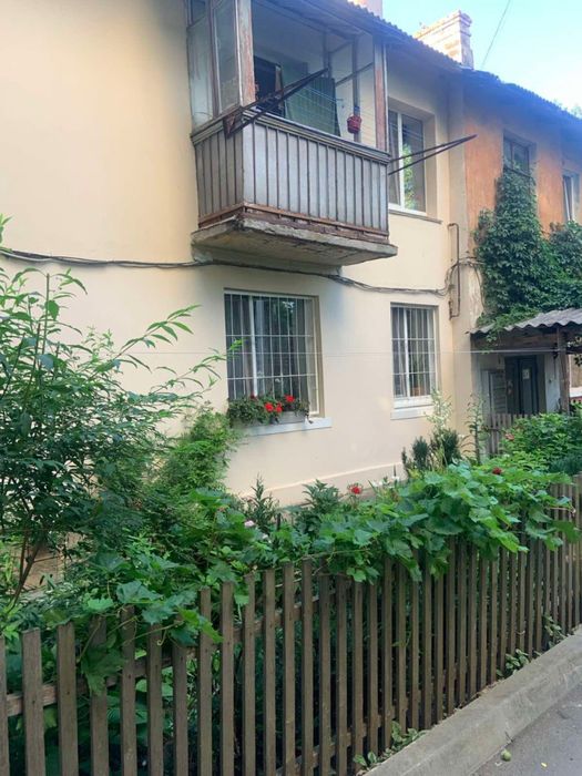 Продам 3-х комнатную квартиру в Приморском районе