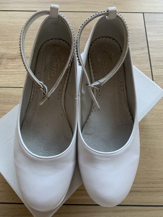Buty komunijne dla dziewczynki