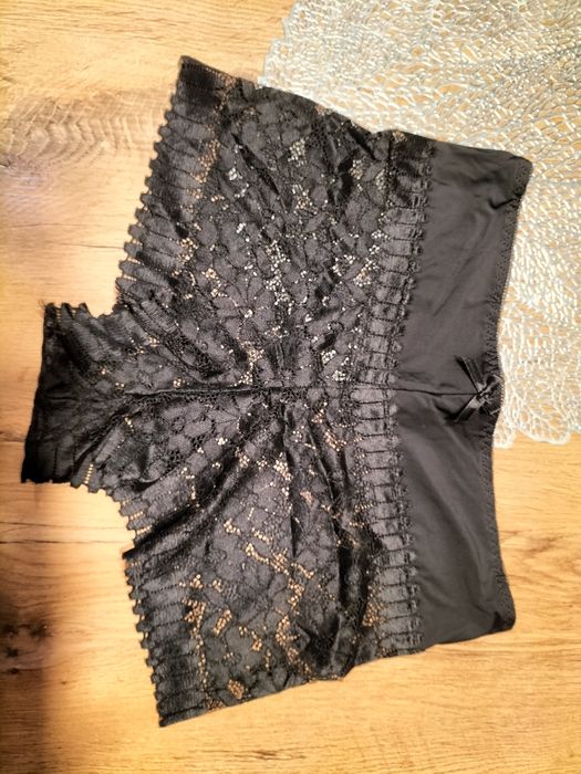 Majtki koronkowe. Bokserki. Rozm. M