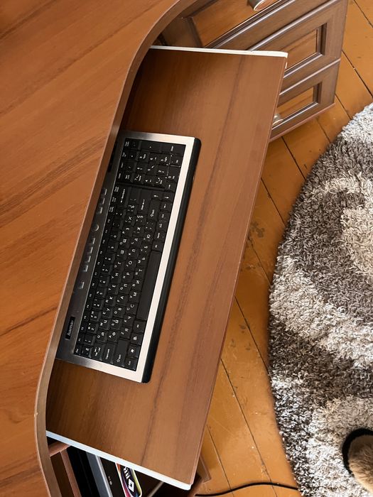 Компютерний стіл