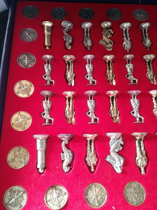 Jogos de Damas e Xadrez dos Oceanos Completo banhado ouro 24K