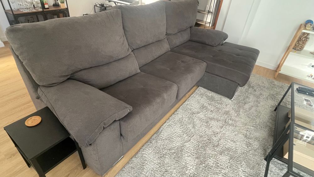 Sofá com chaise largura de 270 cm