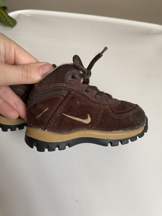 Nike високі кросівки