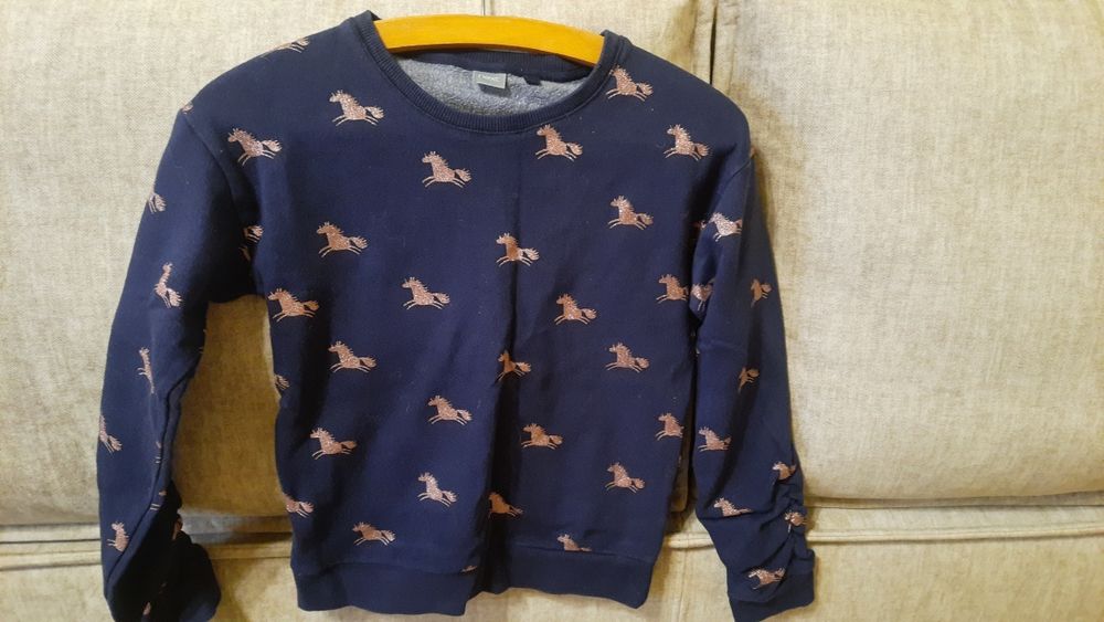 Кофтинки на довгий рукав 8-10 років.