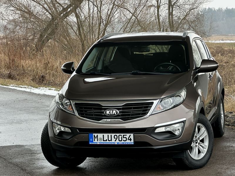 Kia Sportage 1.6 Benzyna Klimatronic Navi Kamera 2xPDC Alu Park Assist Tempomat Hak