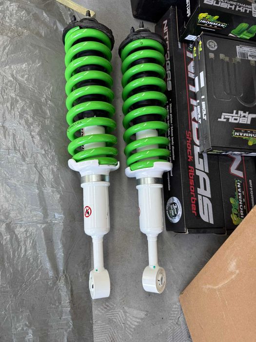 Zawieszenie Ironman ''2 Toyota Hilux Vigo 2005-15 Nitro Gas 50/200kg