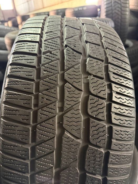 255/35/19 Continental 2025