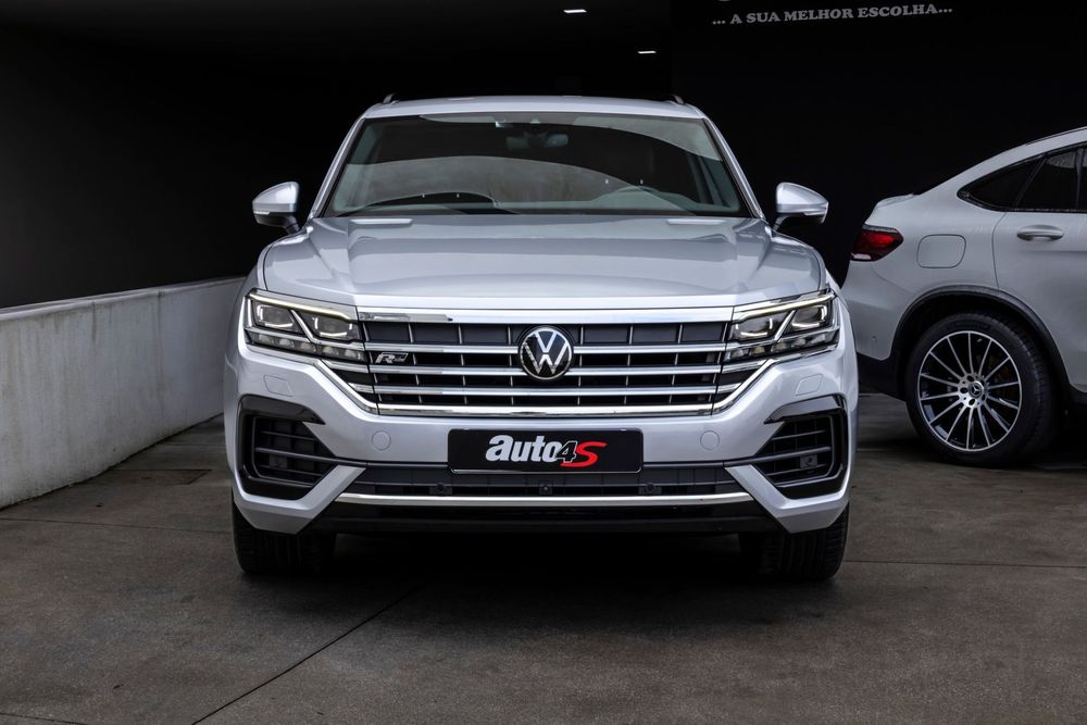 VW Touareg 3.0 TDI V6 R-Line
