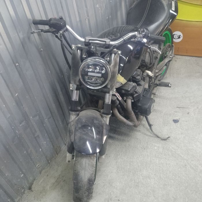Сузукі 600 кубів