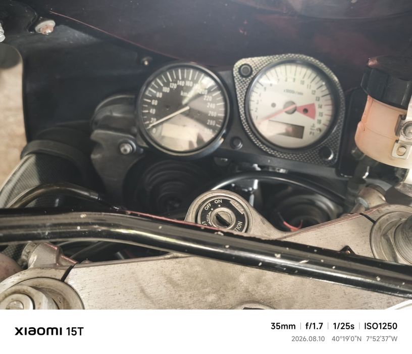Suzuki GSXR 750 SRAD 1999 injeção