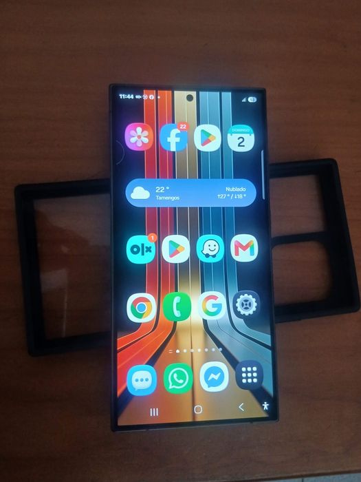 Samsung s24 ultra . Ofereço 6 capas Samsung