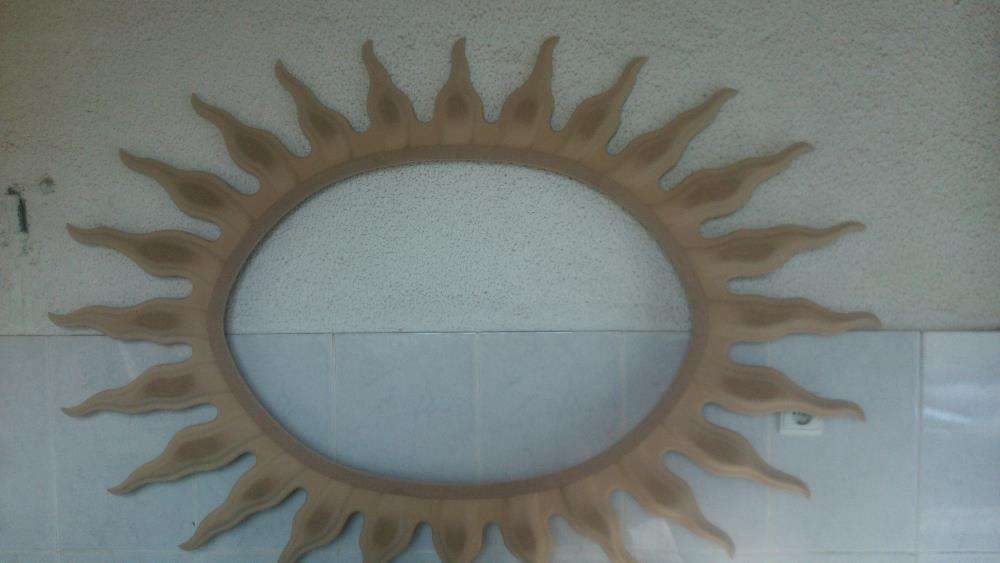 Moldura oval toda entalhada