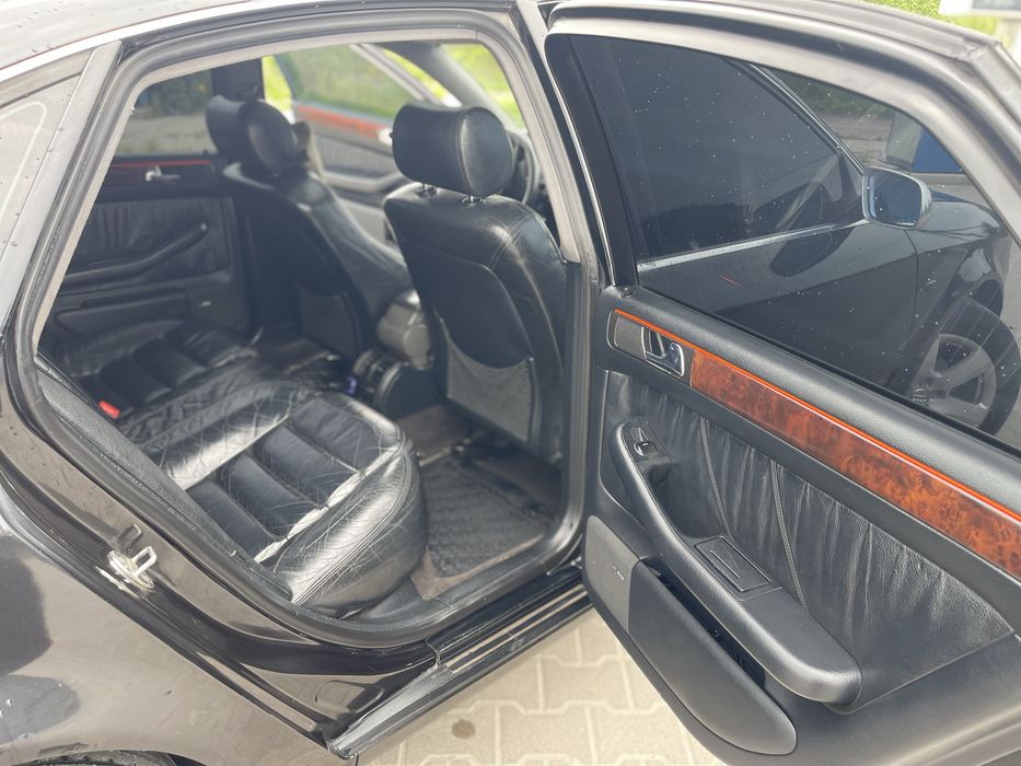 Audi A6C5 1998р. 2.4газ/бенз