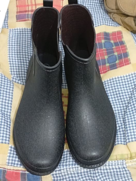 Botas pequenas de Borracha tamanho 40 novas nunca usados