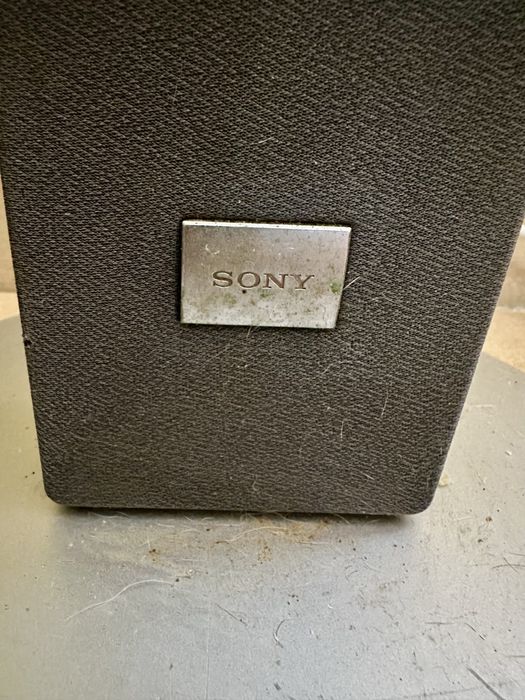 Colunas Sony cinzentas