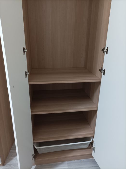 Roupeiro Ikea Branco com Carvalho