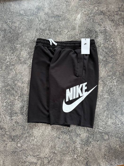 Мужские спортивные шорты найк Nike